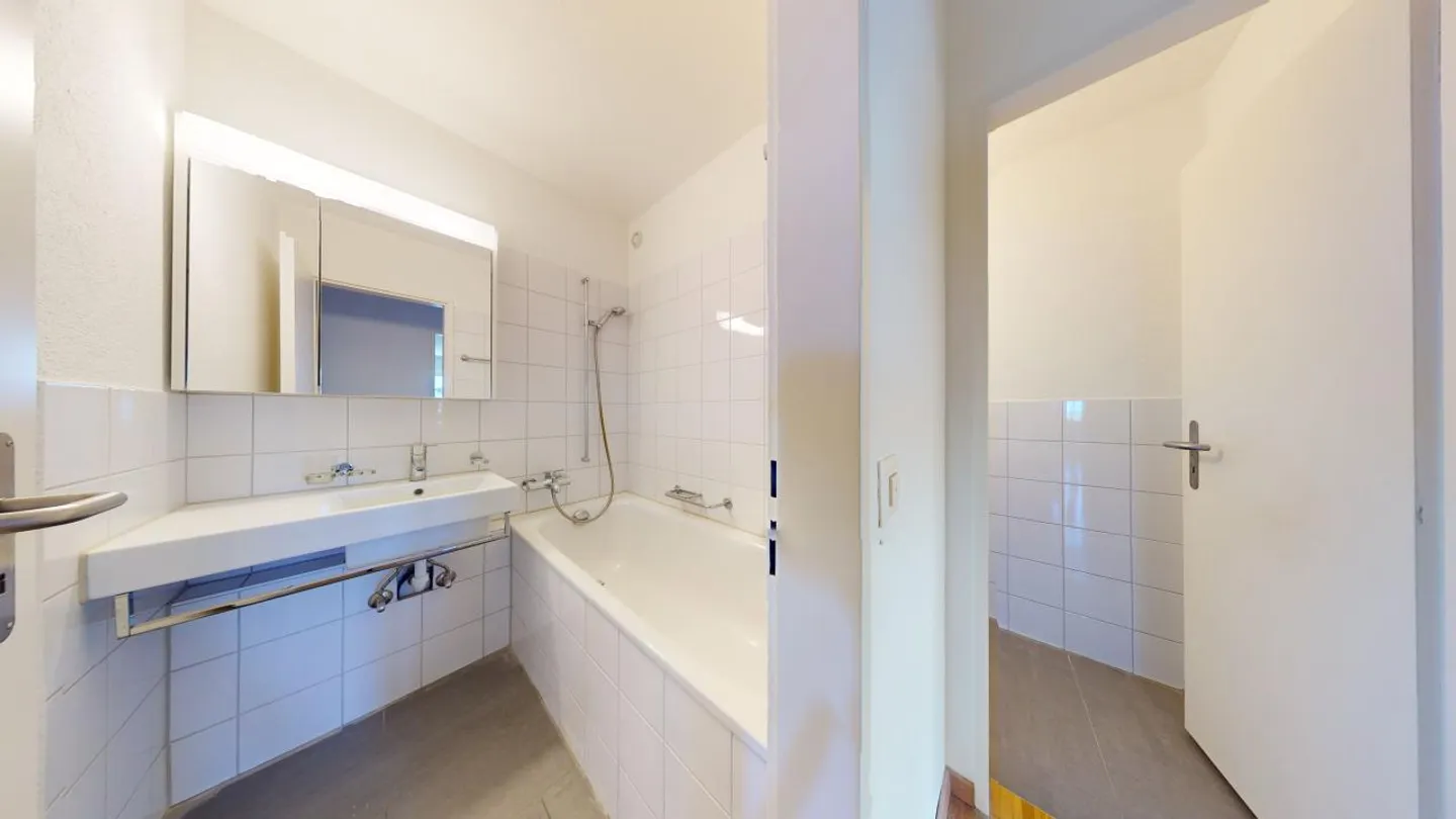 In the heart of the tax-friendly Pfäffikon SZ with great lake view! - Photo 10 of 12