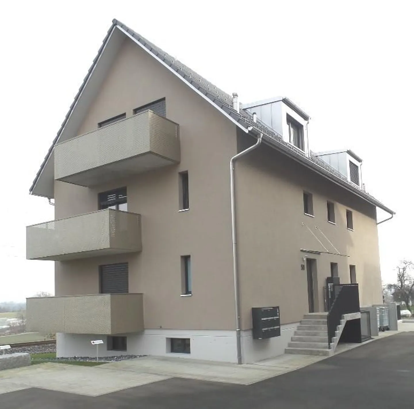 Small but fine - Photo 1 of 6