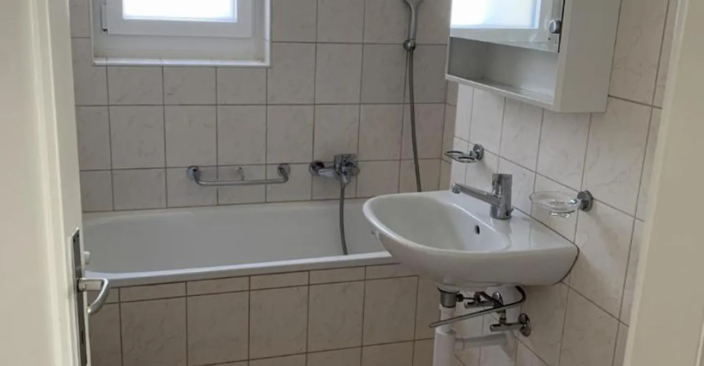 Charmant appartement 3 pièces - Photo 2 sur 8