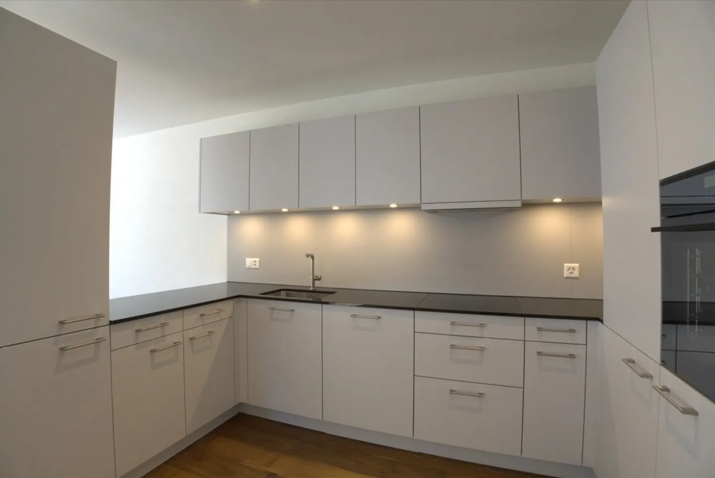 Appartamento 4.5 stanze quasi nuovo in una buona posizione - Foto 1 di 3