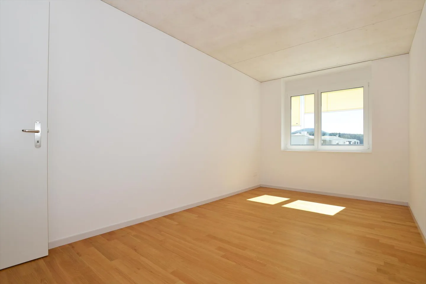 Attico con grande terrazza - Foto 7 di 9