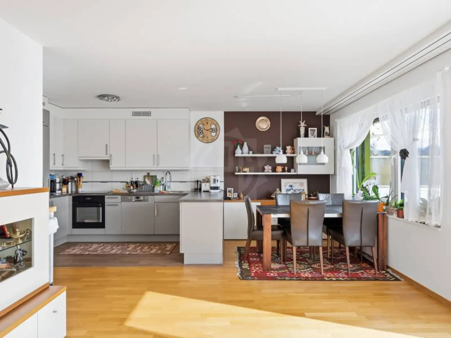 Appartement Charmant avec Vue sur le Rhône - Photo 5 sur 12