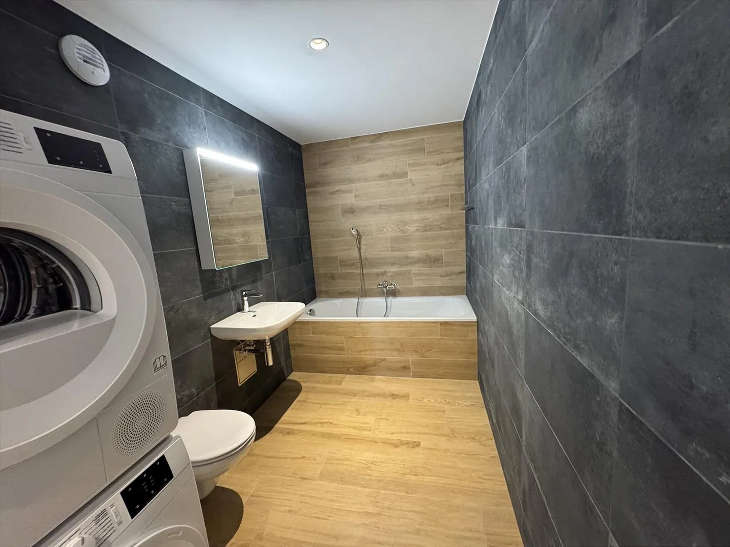 05593 - Appartement 4½ pièces - IMP. CHAMP-RIOND 8 - MATRAN - Photo 8 sur 11