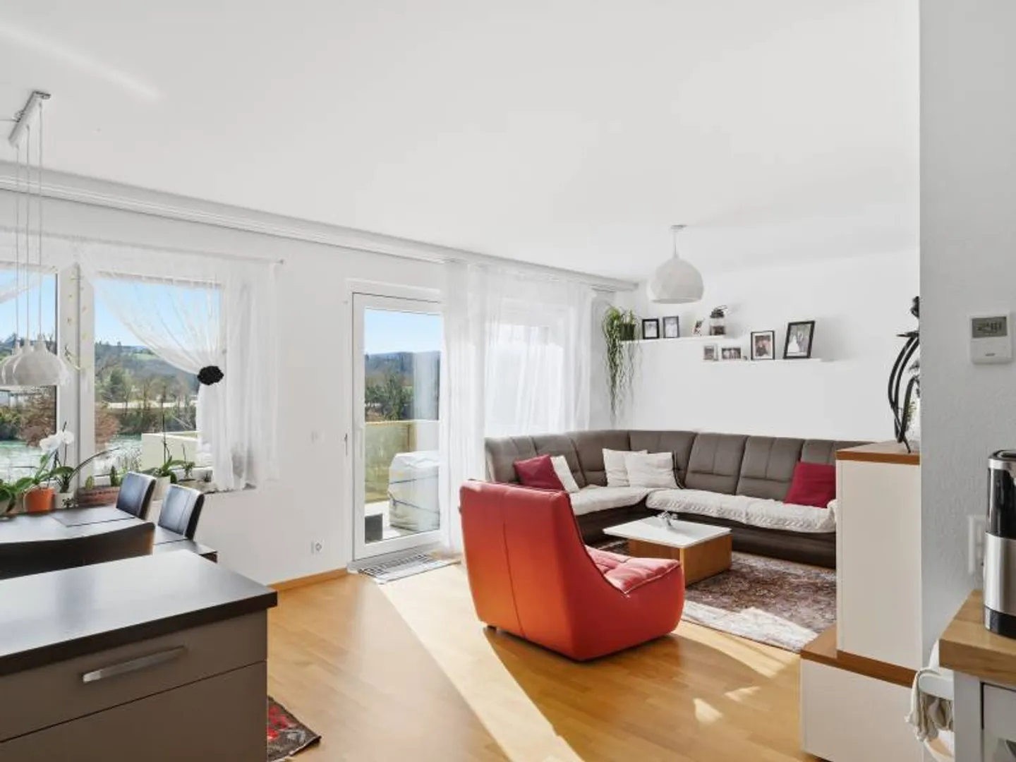 Appartement Charmant avec Vue sur le Rhône - Photo 7 sur 12