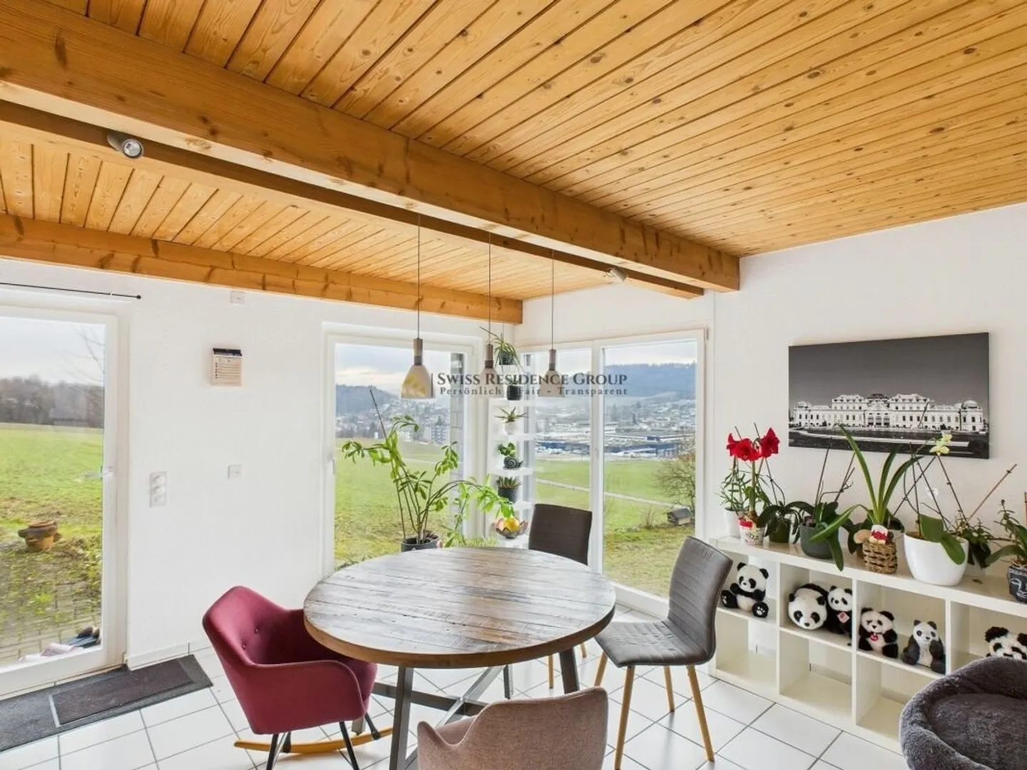 Charming Single-Family Home with a View - Photo 6 of 19