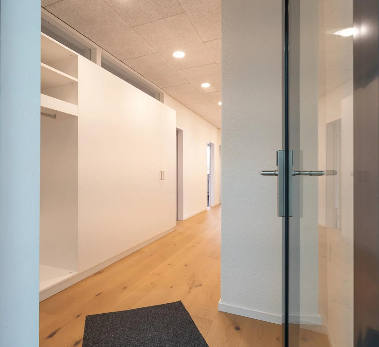 Bureau et espaces de pratique à Kägiswil - Photo 5 sur 8