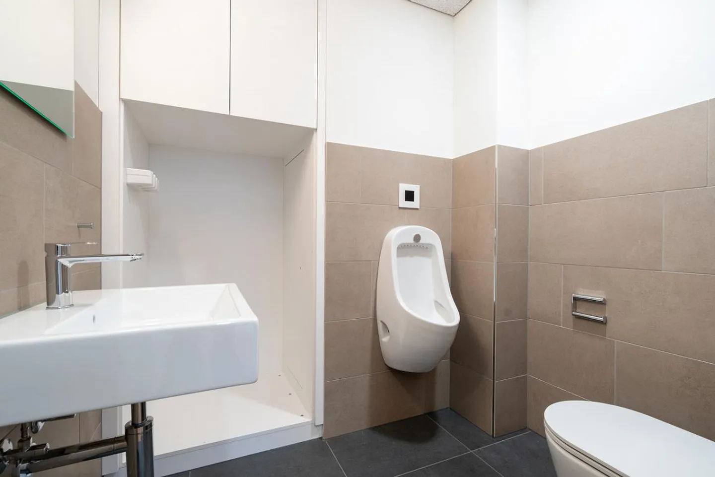 Bureau et espaces de pratique à Kägiswil - Photo 7 sur 8
