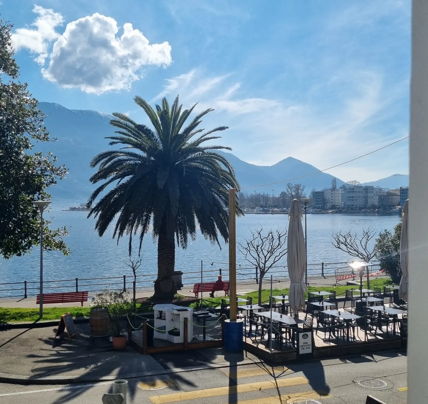 Charmante Wohnung am See - Foto 1 von 11