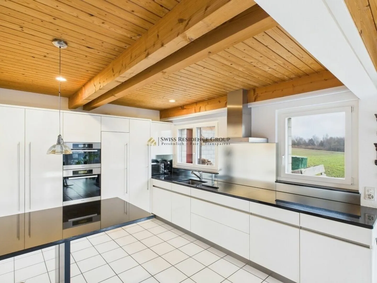 Charming Single-Family Home with a View - Photo 9 of 19