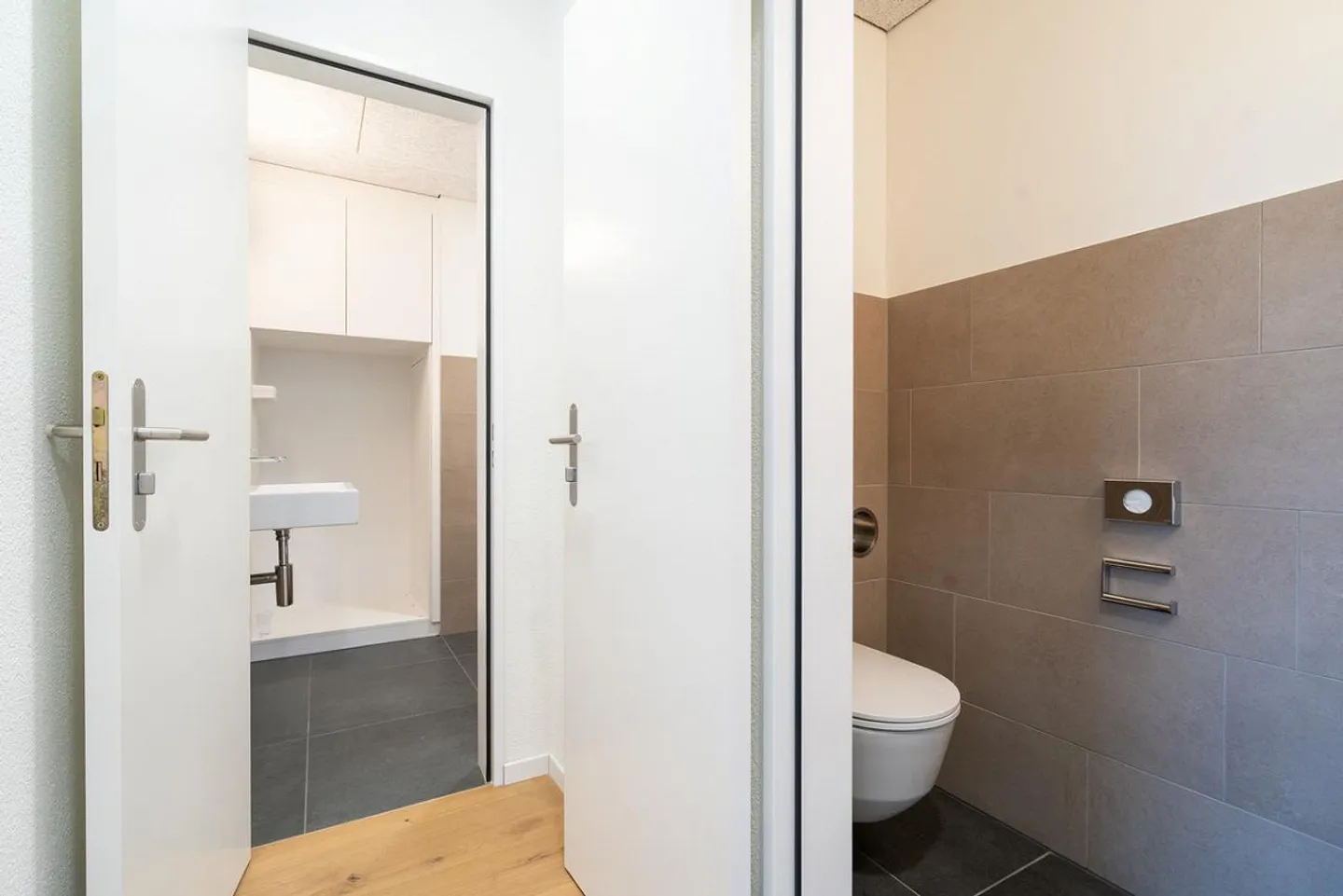 Bureau et espaces de pratique à Kägiswil - Photo 8 sur 8