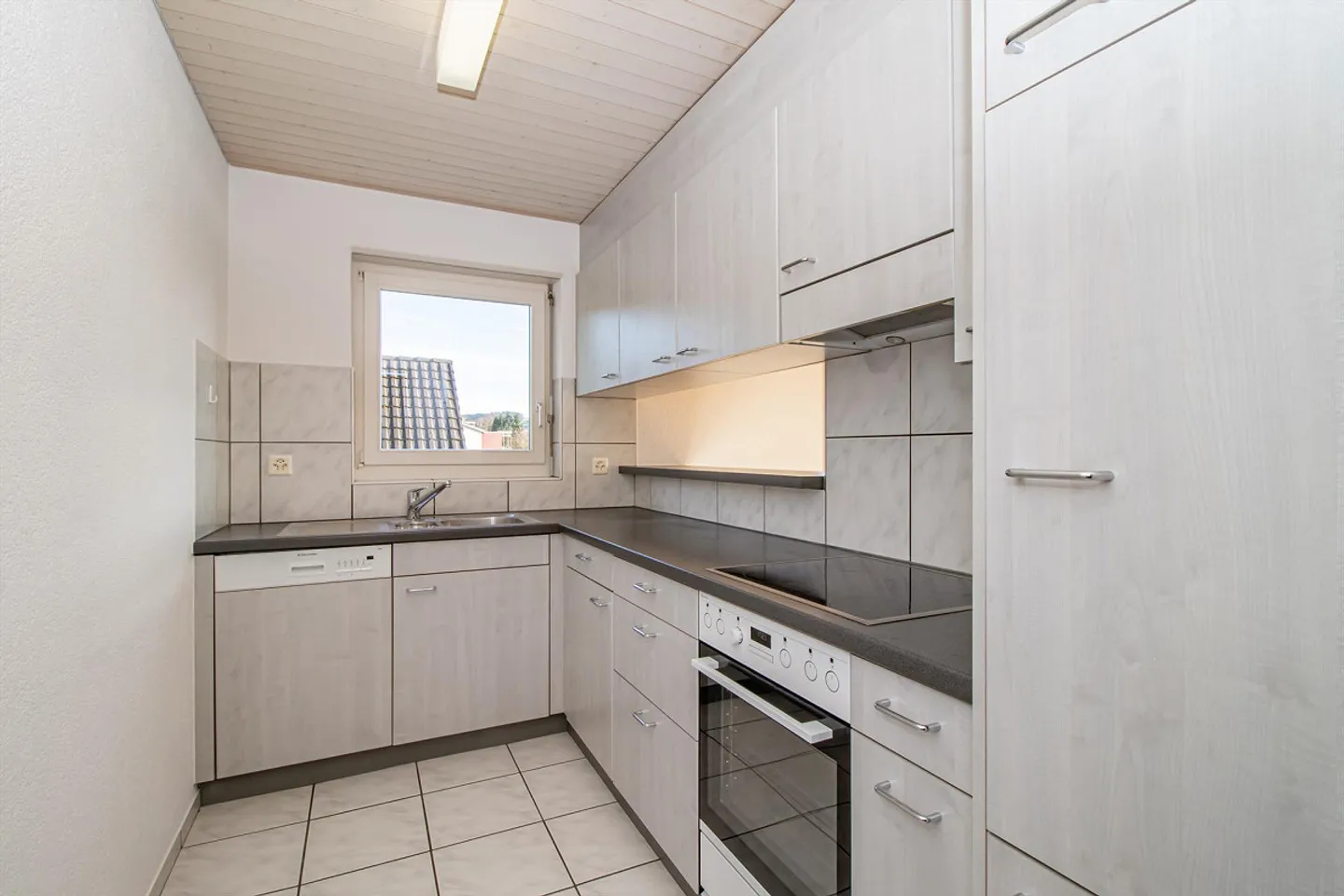 Gemütliche 3-Zimmer-Dachwohnung - Foto 2 von 8