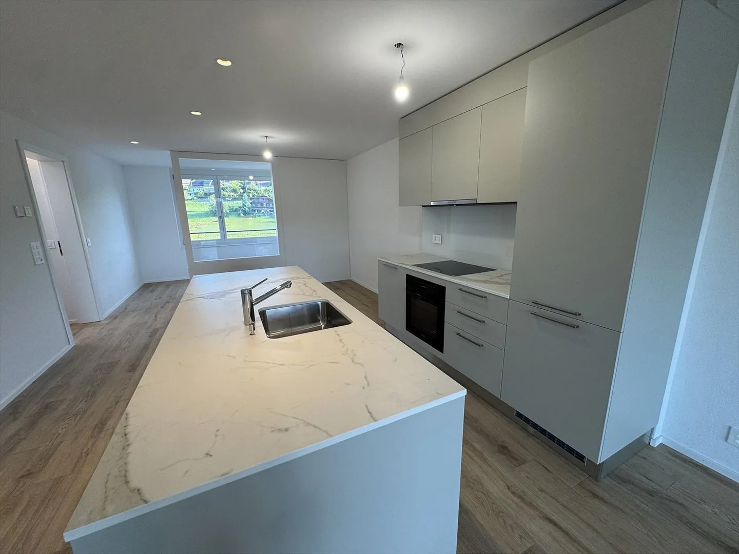 05594 - Apartment 3½ Rooms - IMP. CHAMP-RIOND 8 - MATRAN - Photo 5 of 11