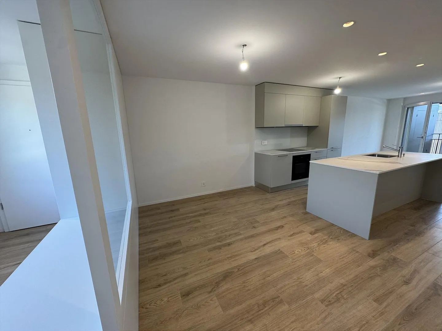 05594 - Apartment 3½ Rooms - IMP. CHAMP-RIOND 8 - MATRAN - Photo 7 of 11