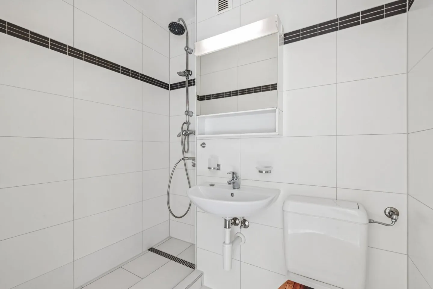 Apartment for rent - Photo 7 of 8
