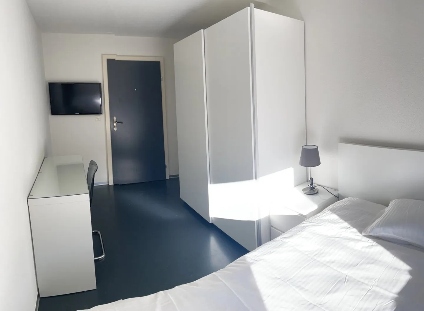 Zimmer möbliert - Foto 1 von 5