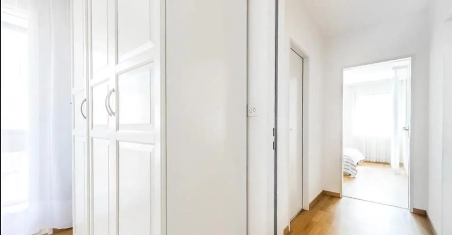 Wunderschöne möblierte Wohnung am Wasser, im Zentrum von Montreux - Foto 3 von 12