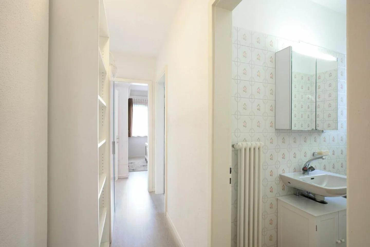 MINUSIO - Appartamento 3.5 locali con terrazza e piscina interna - Foto 12 di 16