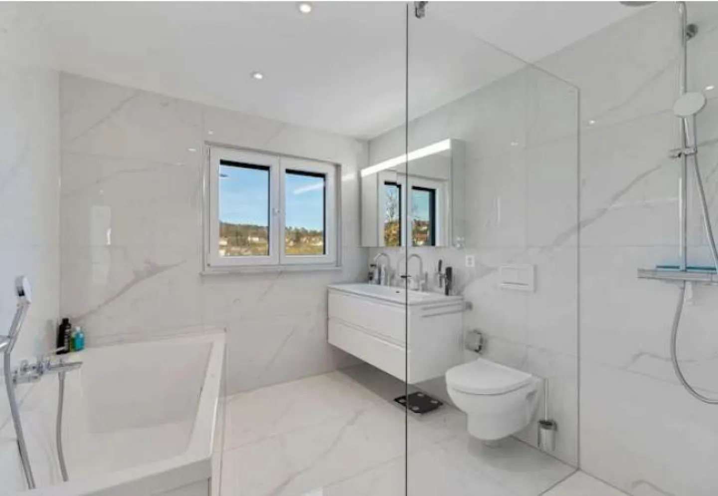 Appartement de 4.5 pièces à Laufenburg, près de la frontière (optionnel avec un appartement de 2 pièces au sous-sol) - Photo 8 sur 8