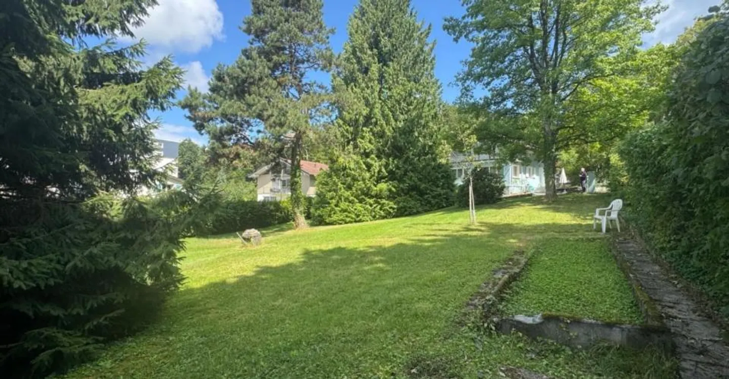 Wunderschönes Baugrundstück von 1800 m2 mit Einfamilienhaus - Foto 3 von 5