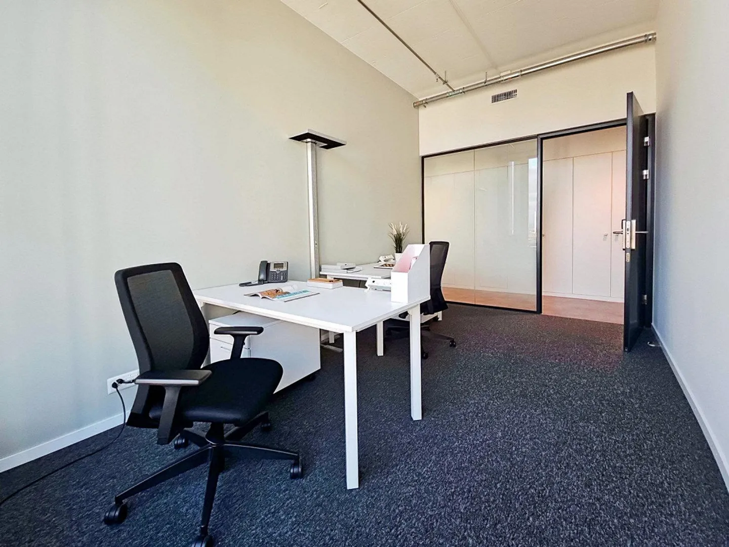 Spazio ufficio privato per 2 in Regus Andreaspark - Foto 2 di 7