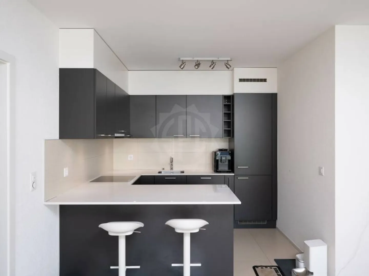 Bel appartement lumineux - Photo 2 sur 11