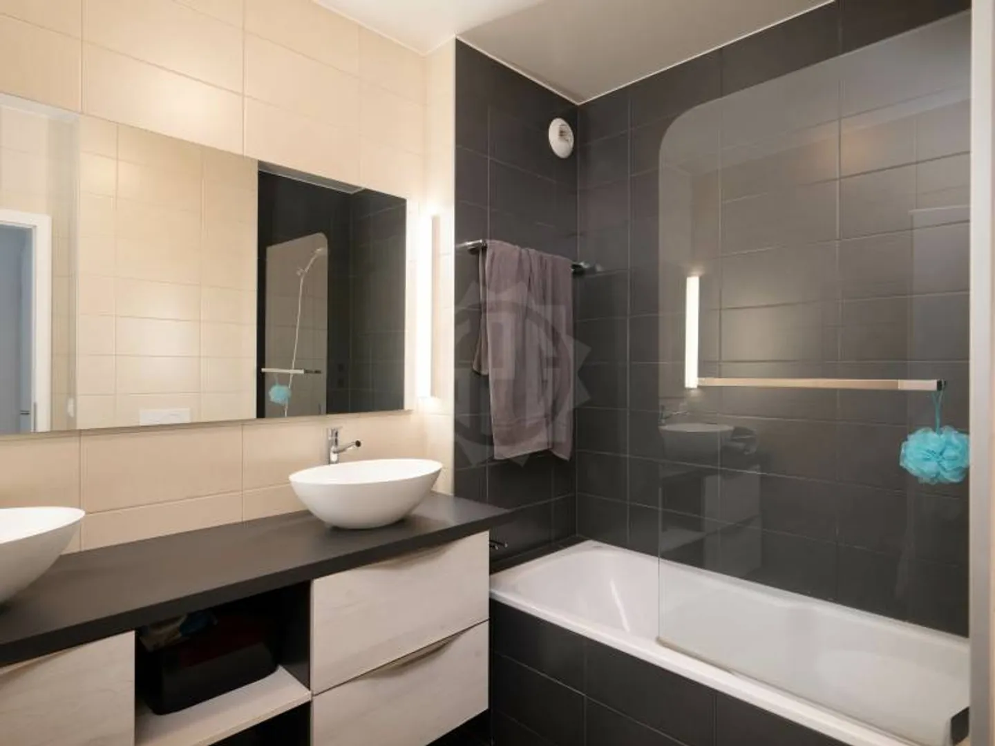 Bel appartement lumineux - Photo 9 sur 11
