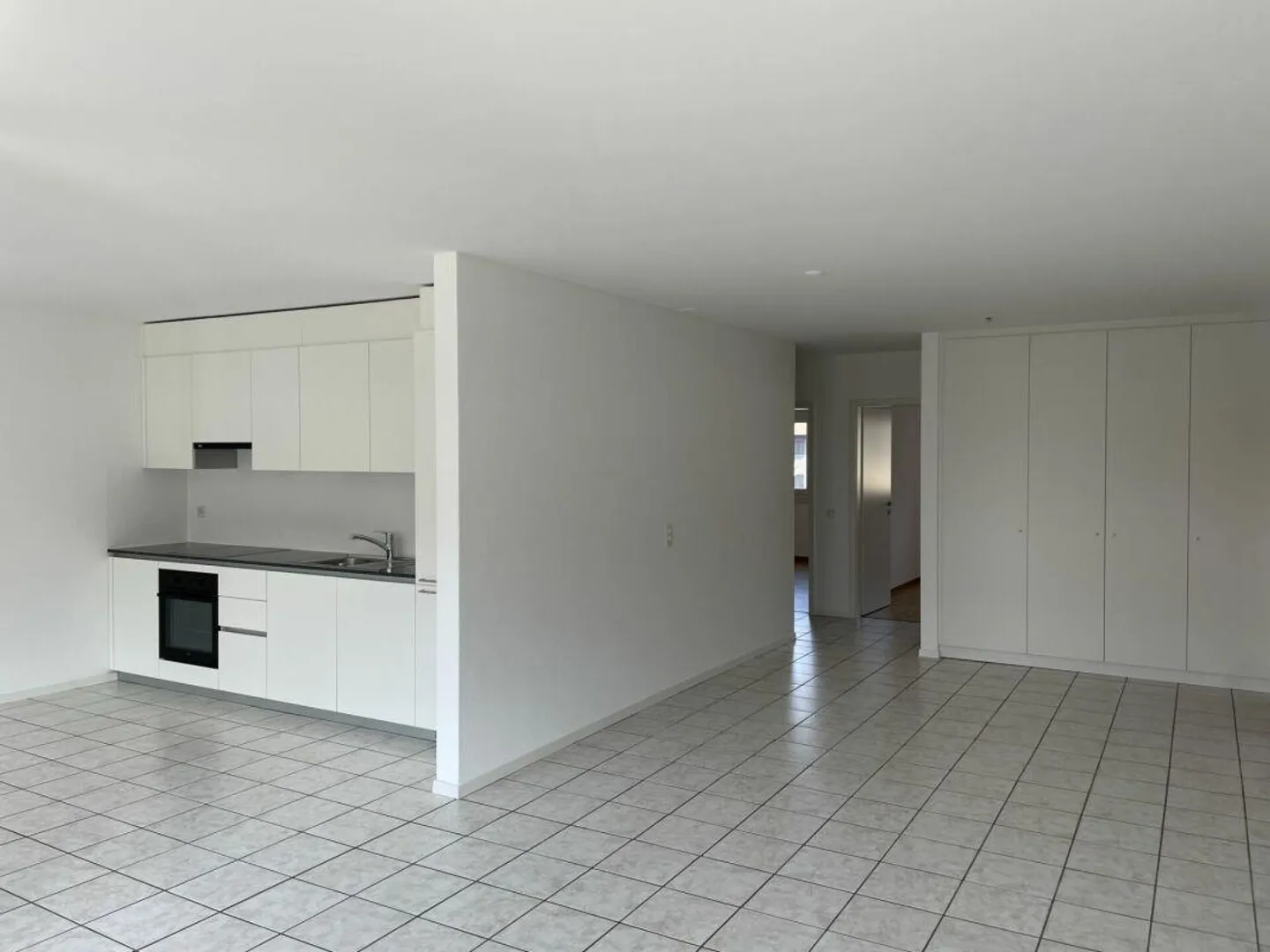 3.5-ZIMMER-WOHNUNG IN EINEM RUHIGEN WOHNHAUS - Foto 2 von 10