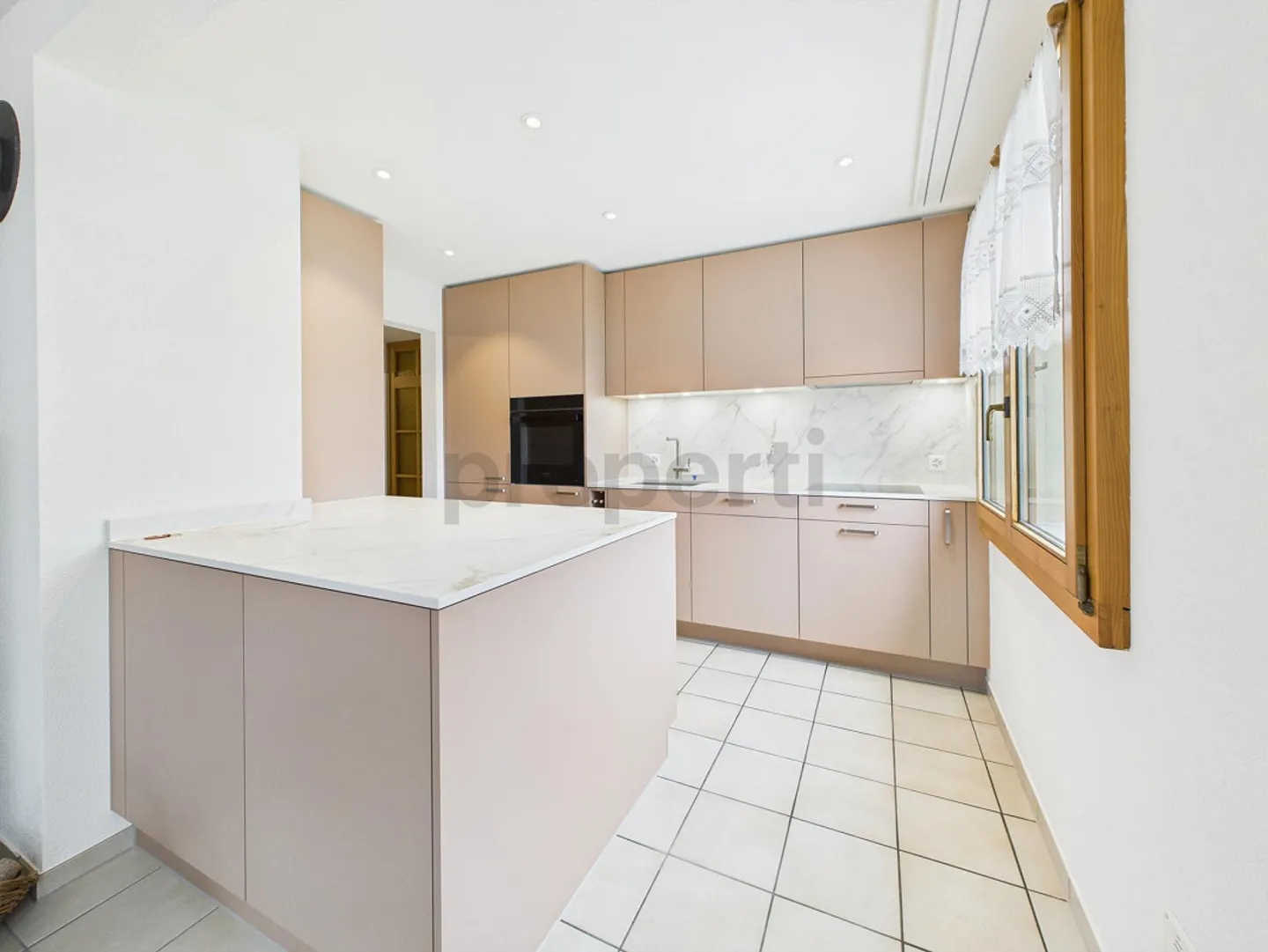 Exclusive Single-Family Home in Oberramsern - Photo 2 of 12