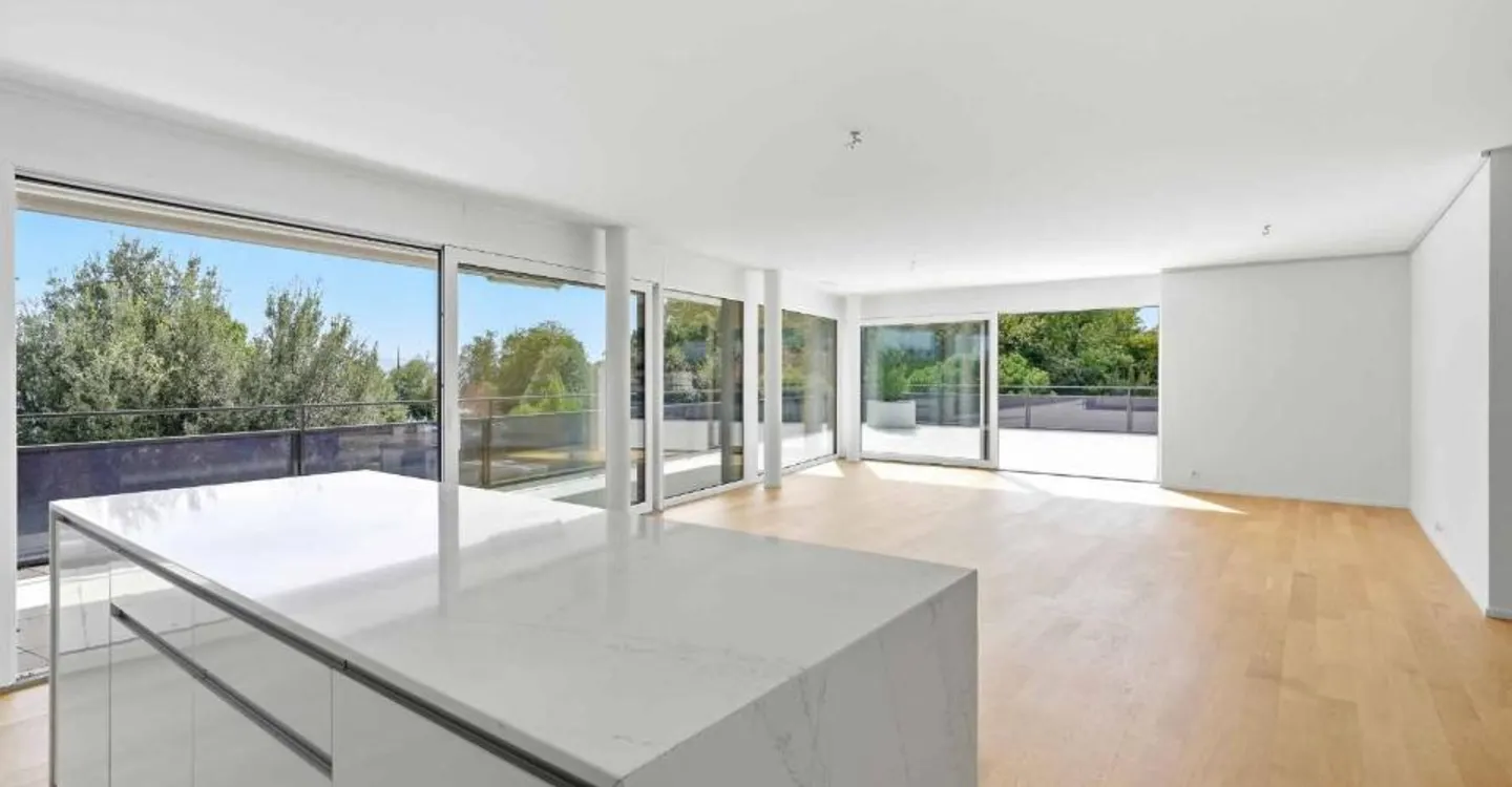 Appartement de Luxe avec Vue sur le Lac - Photo 3 sur 8
