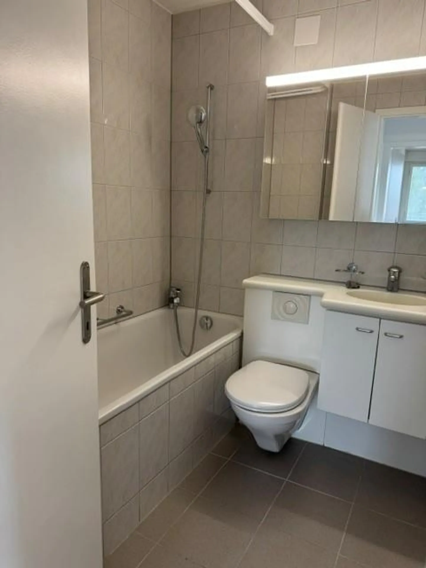 Charmante Wohnung mit Aussicht - Foto 5 von 6