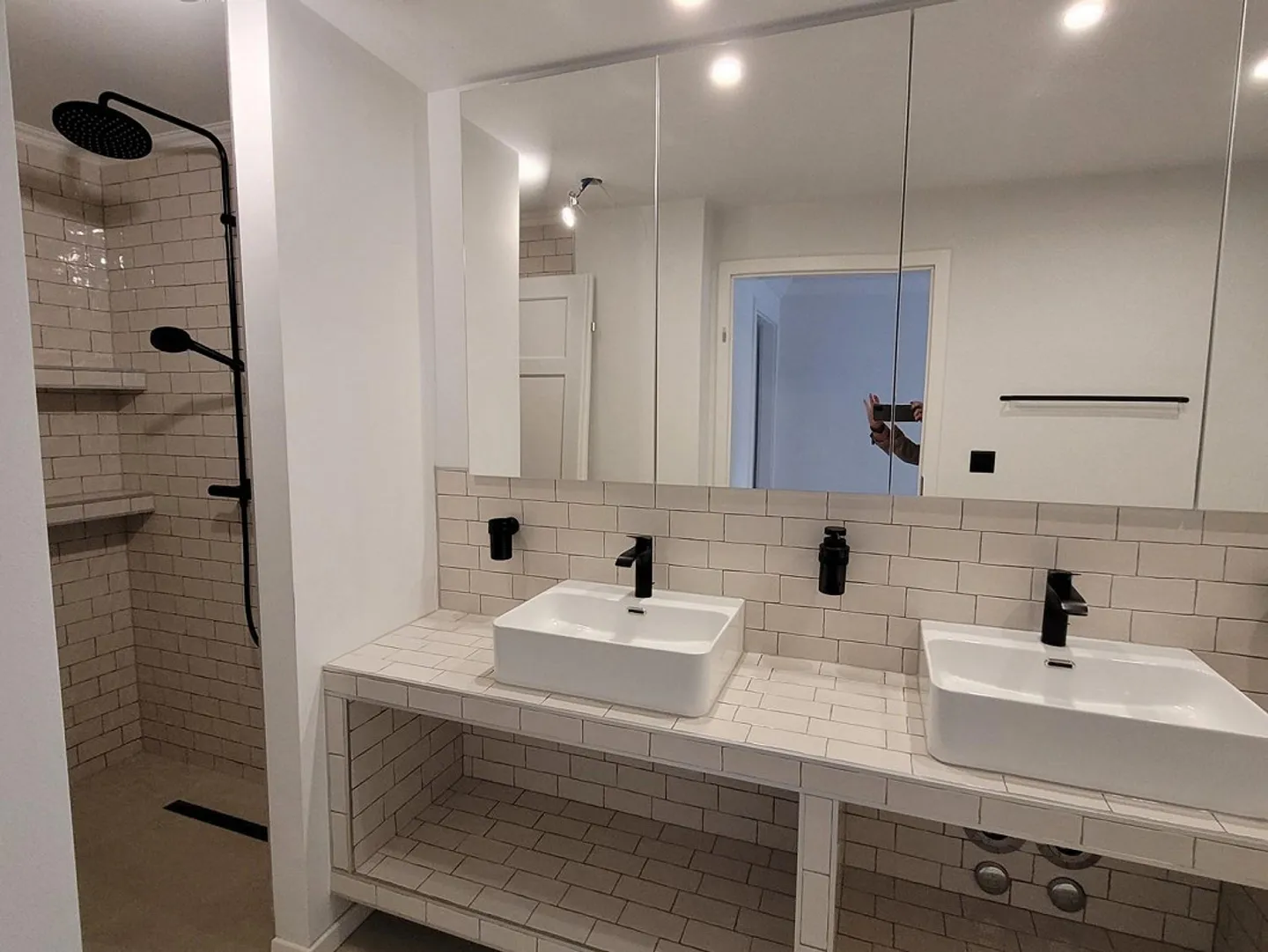 Exclusive Single Apartment in the City Center - Photo 2 of 9