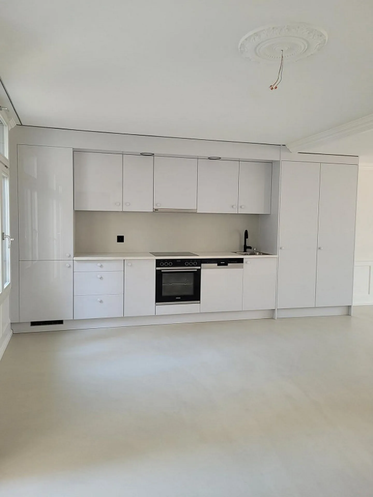 Exclusive Single Apartment in the City Center - Photo 5 of 9