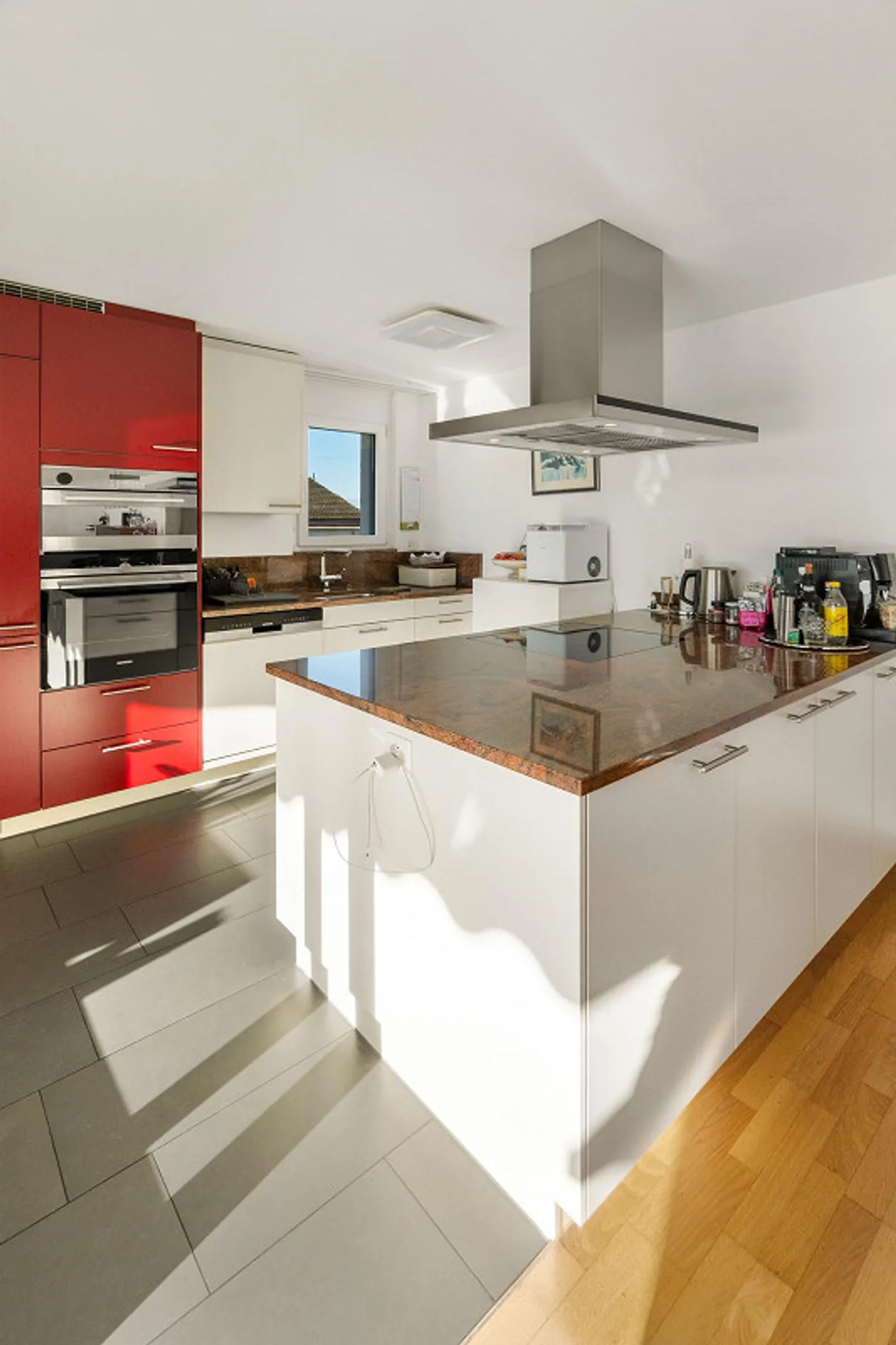 Appartamento attraente con ampio balcone sud-ovest - Foto 4 di 14