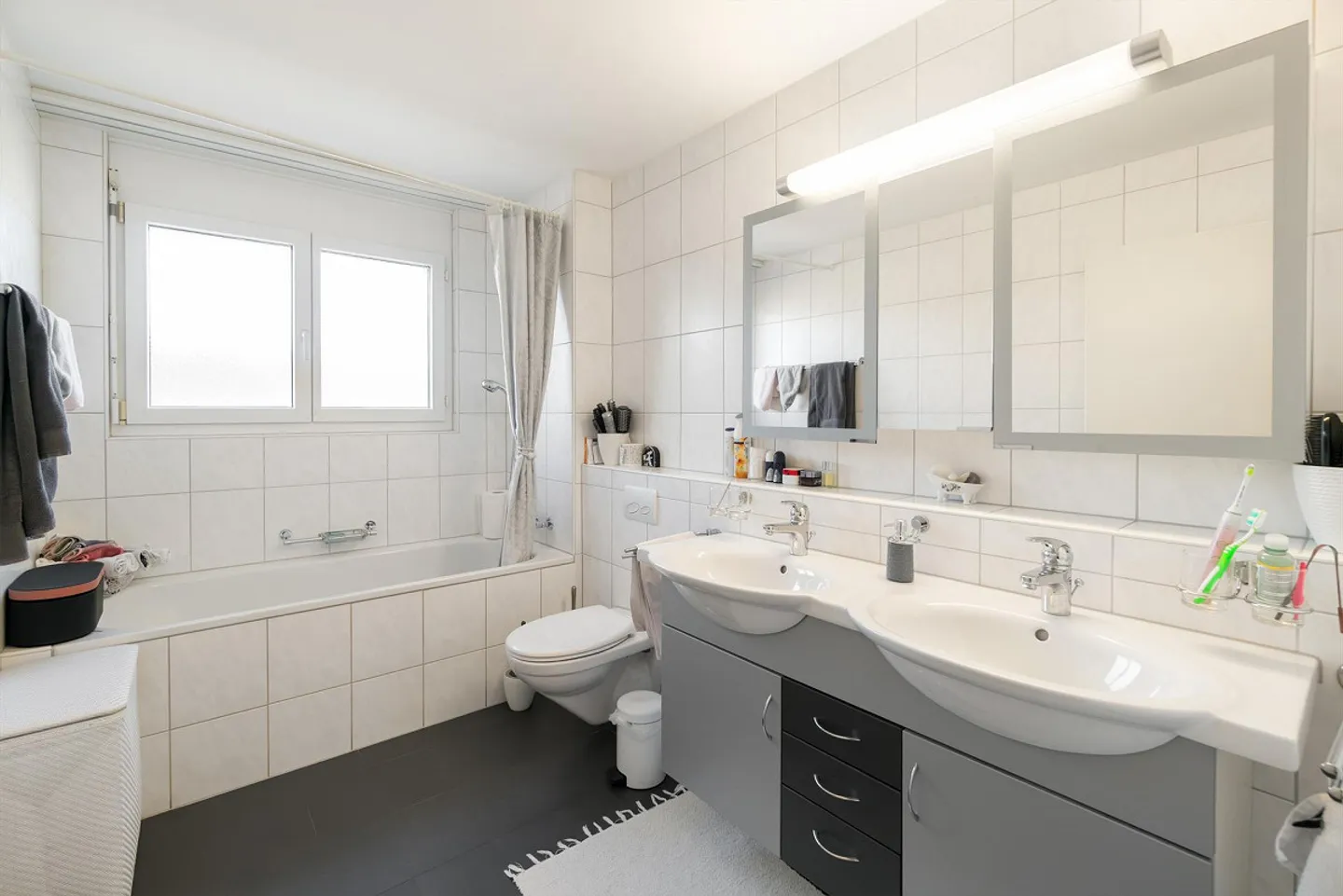 Appartamento attraente con ampio balcone sud-ovest - Foto 7 di 14