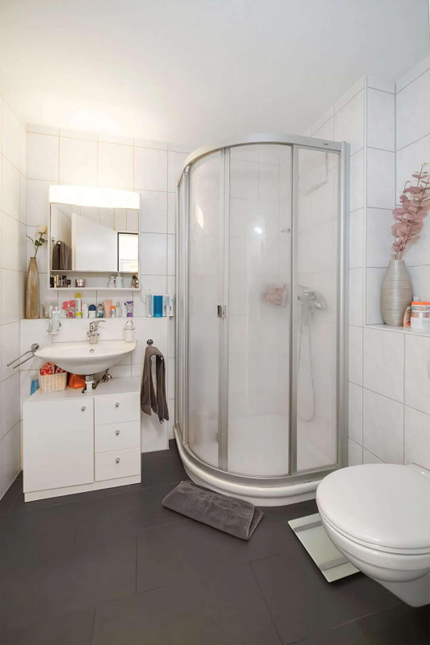 Appartamento attraente con ampio balcone sud-ovest - Foto 8 di 14