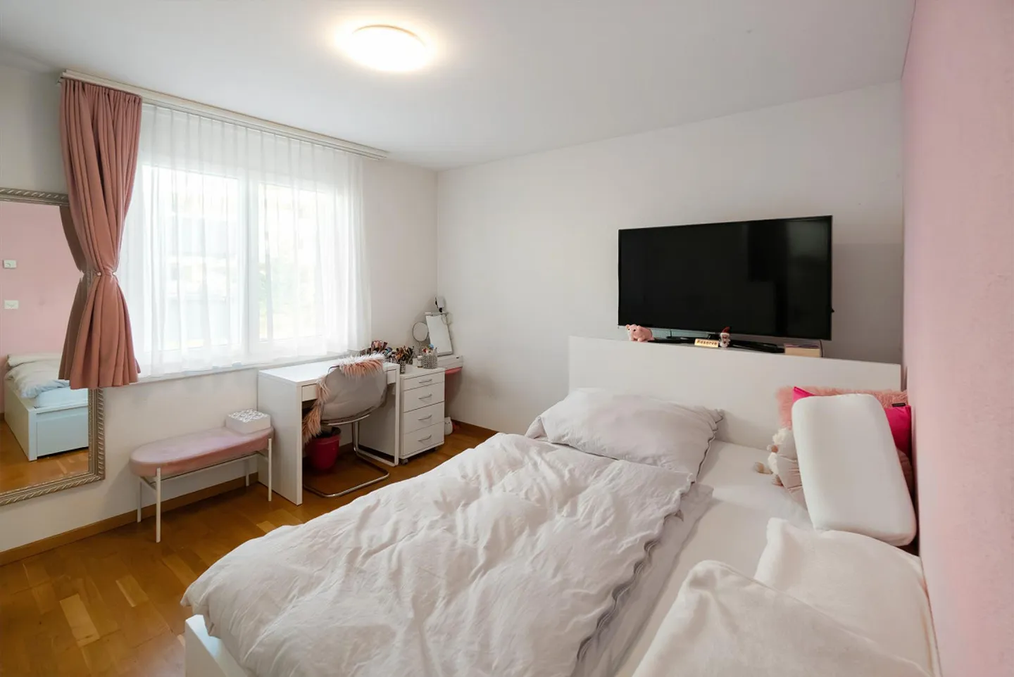 Appartamento attraente con ampio balcone sud-ovest - Foto 6 di 14