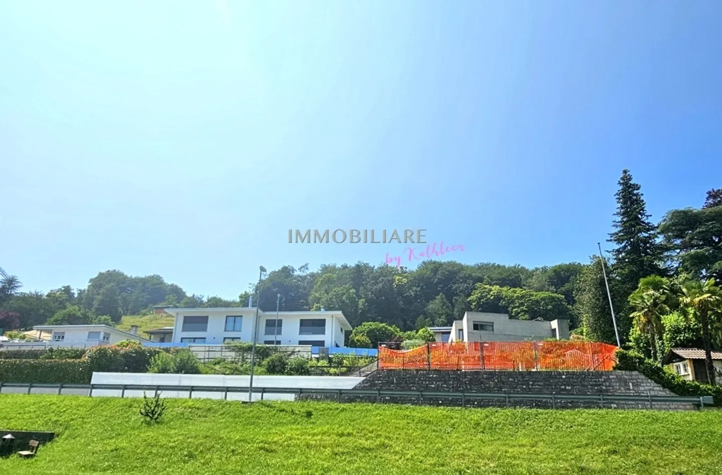 Buildable land for two single-family row houses - Photo 7 of 13
