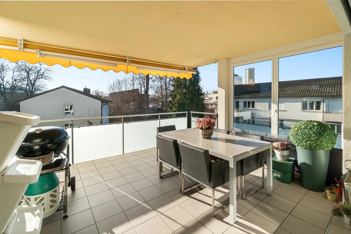 Appartamento attraente con ampio balcone sud-ovest - Foto 11 di 14