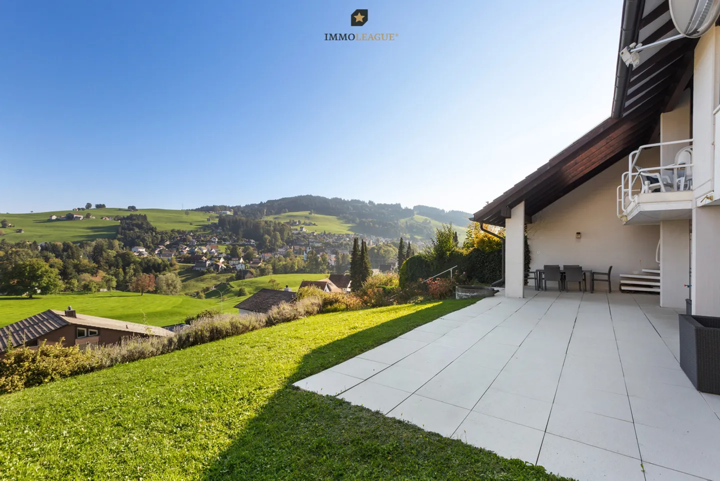 Feel-good guarantee on Sonnenberg - unobstructed views of the Alps - Photo 6 of 8