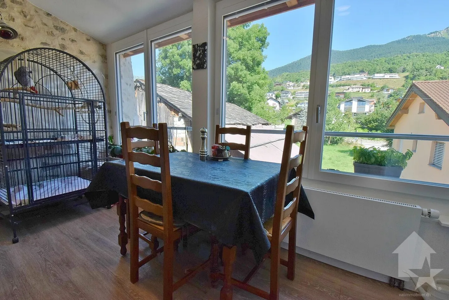 Edificio con 3 o 4 appartamenti, inclusa stalla e garage! - Foto 3 di 13