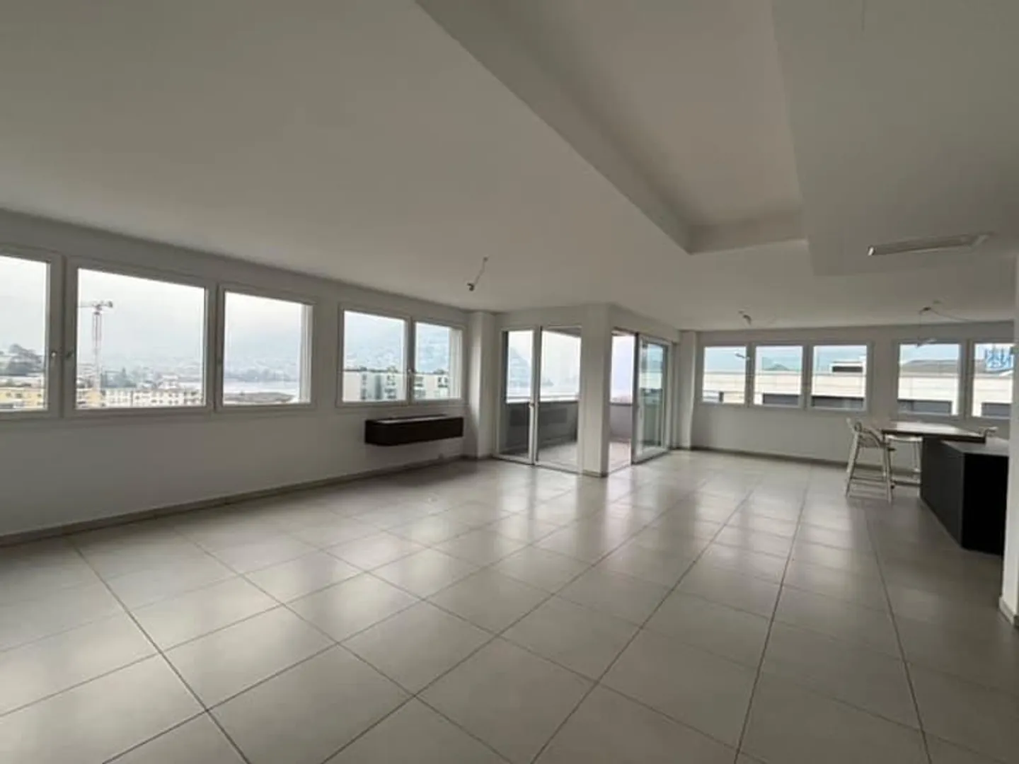 Penthouse for rent in the heart of Paradiso - Photo 2 of 10