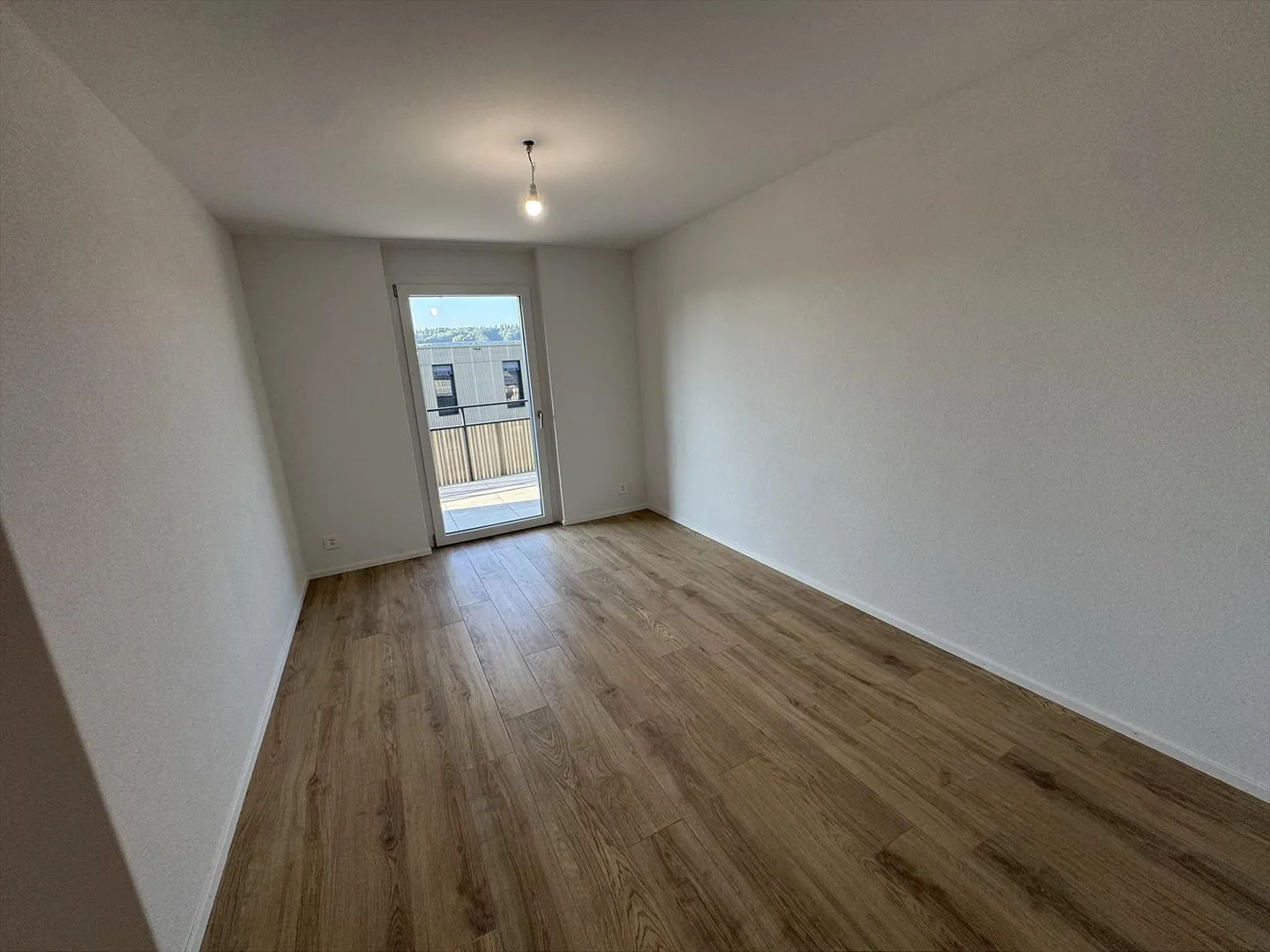 05595 - Appartement 3½ pièces - IMP. CHAMP-RIOND 8 - MATRAN - Photo 3 sur 11