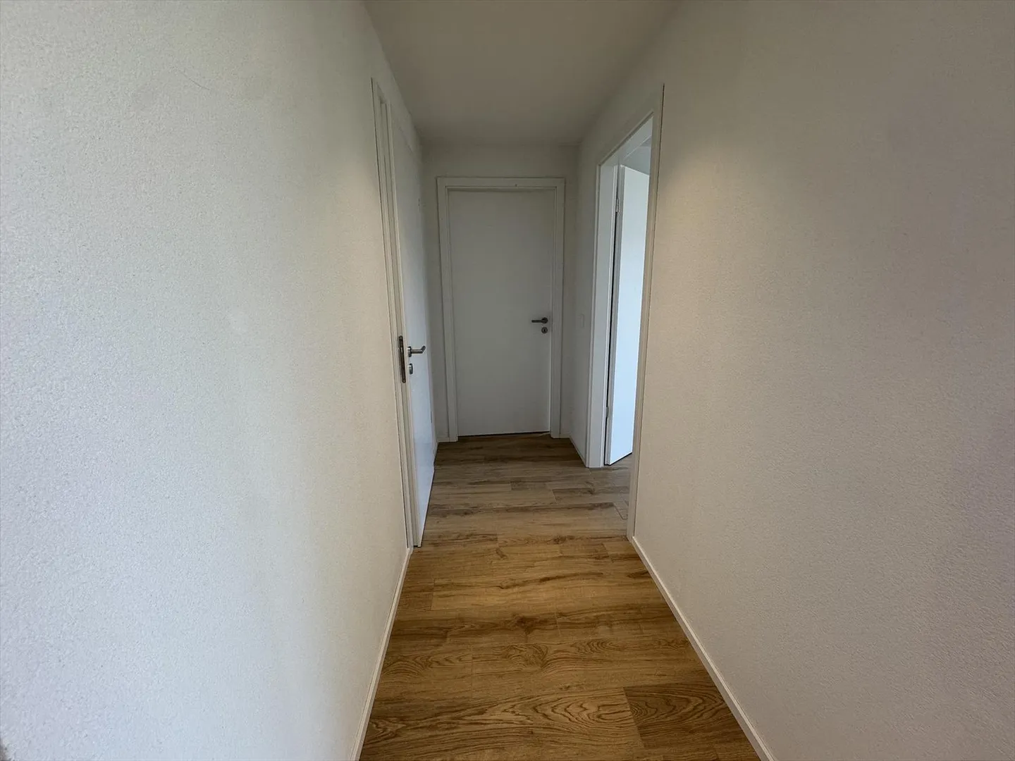 05595 - Appartement 3½ pièces - IMP. CHAMP-RIOND 8 - MATRAN - Photo 6 sur 11