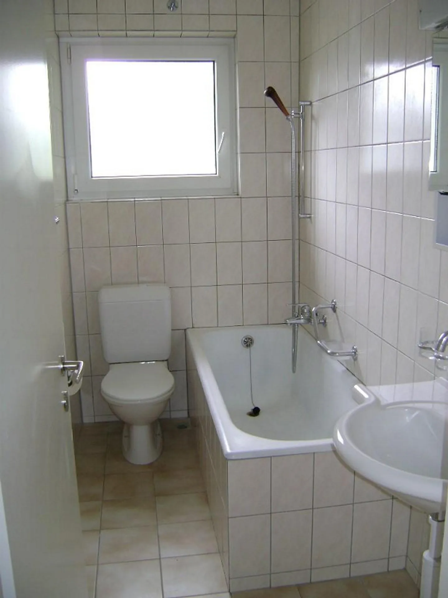 Well-kept apartment with attic - Photo 6 of 8