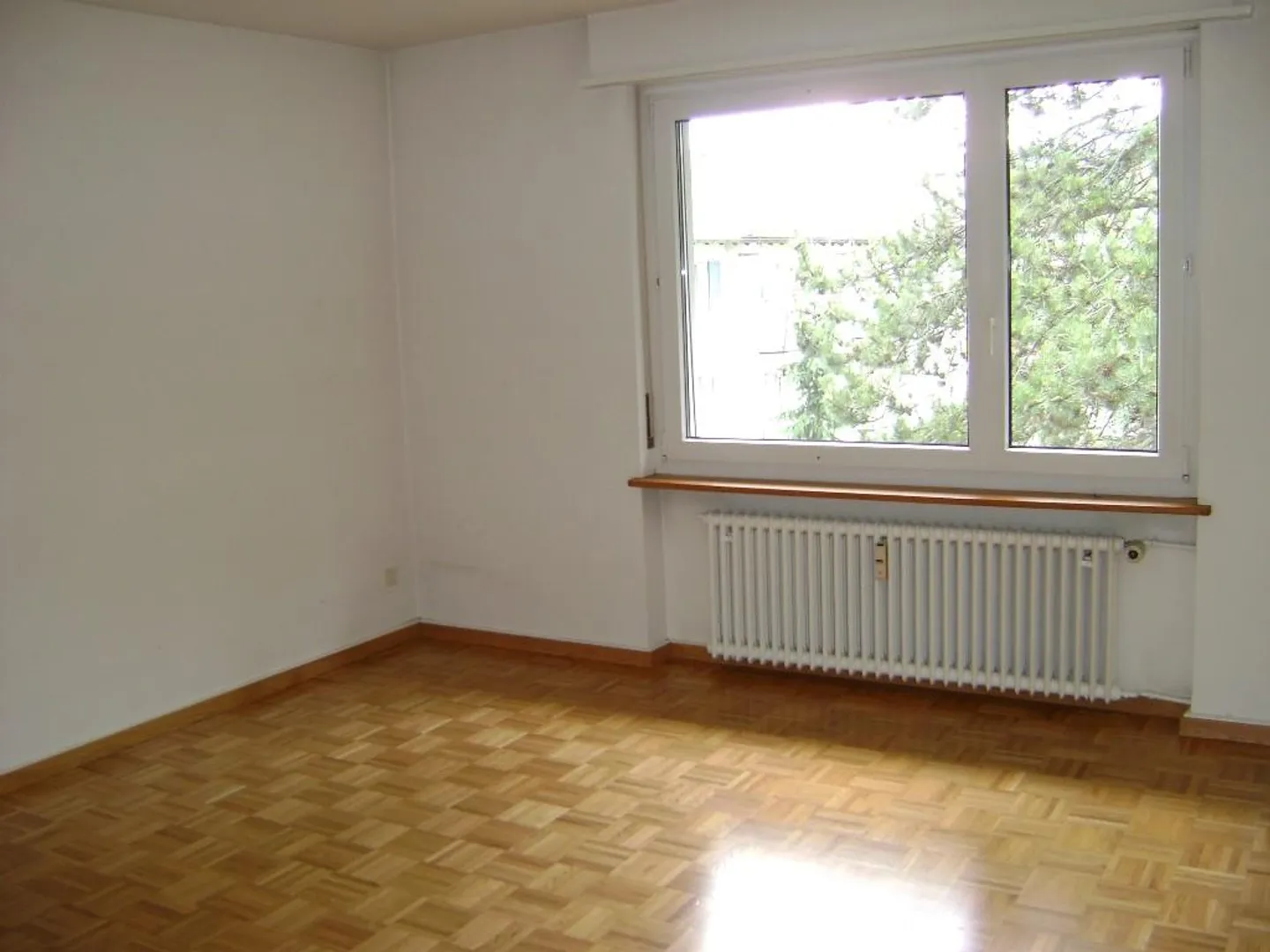 Well-kept apartment with attic - Photo 5 of 8