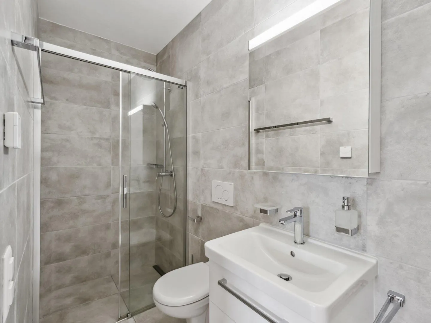 Appartamento in vendita - Foto 2 di 22