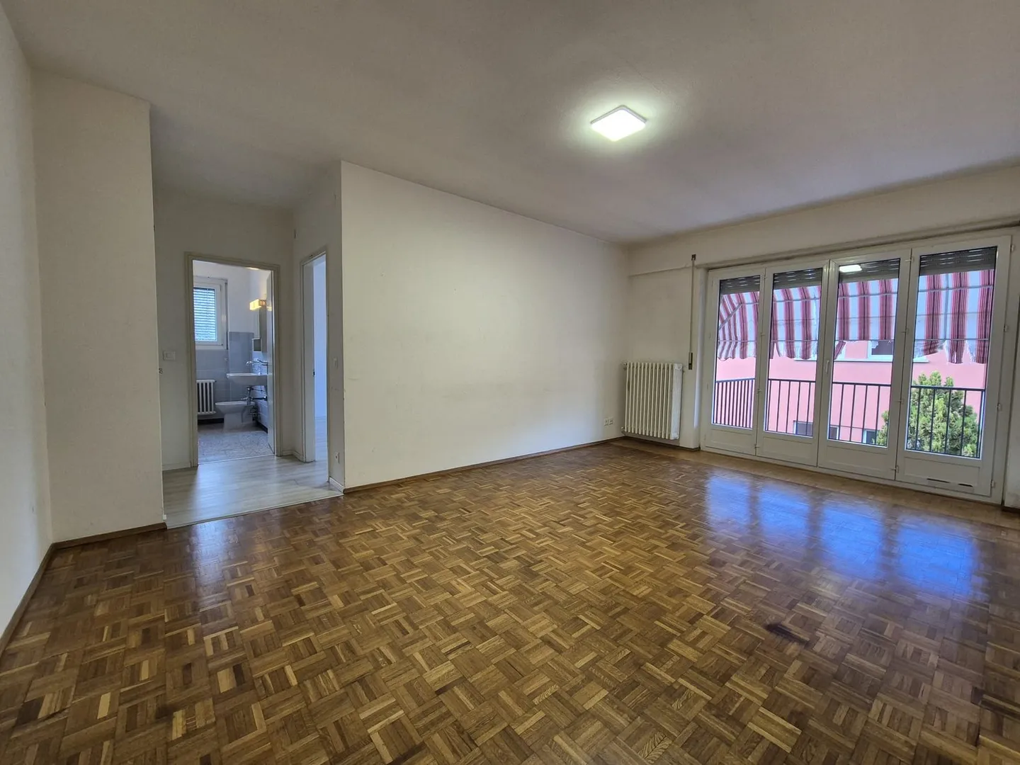 MENDRISIO - APPARTEMENT DE 2,5 CHAMBRES À LOUER - Photo 1 sur 5