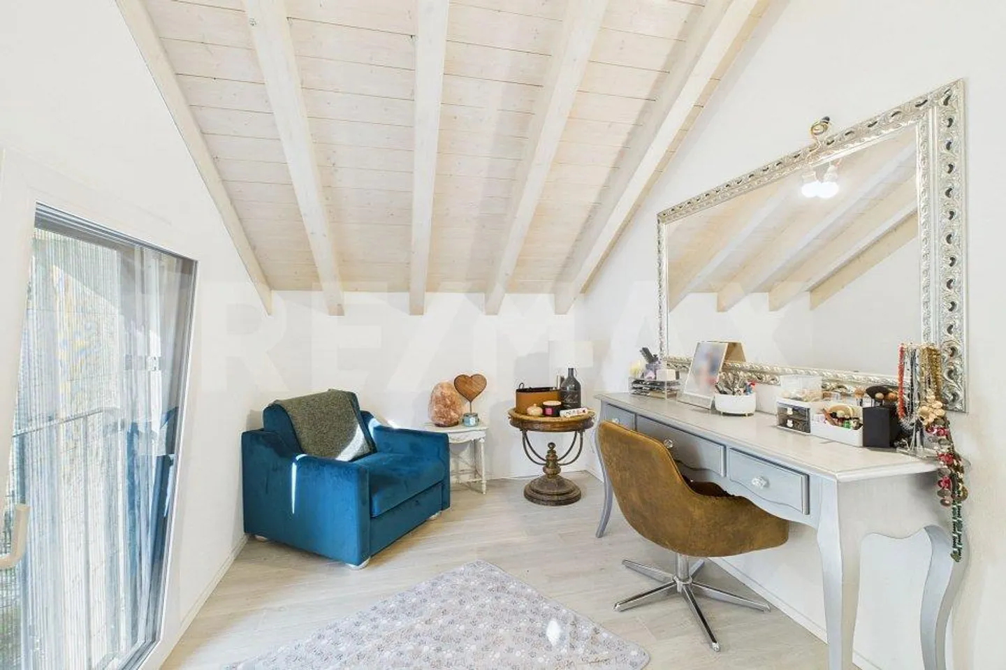 Einfamilienhaus von neuem Bau Eleganz Komfort und moderne Technologie - Foto 7 von 13