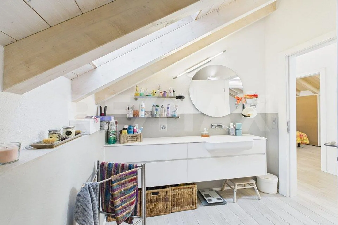Einfamilienhaus von neuem Bau Eleganz Komfort und moderne Technologie - Foto 10 von 13