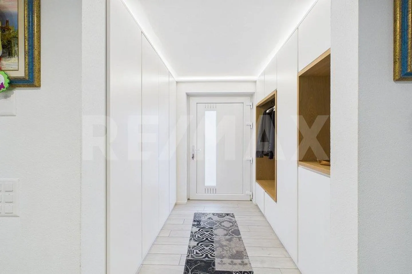 Einfamilienhaus von neuem Bau Eleganz Komfort und moderne Technologie - Foto 11 von 13